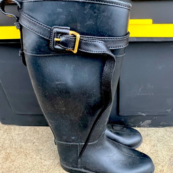 Burberry black rain boots.Good condition - Picture 3 of 4